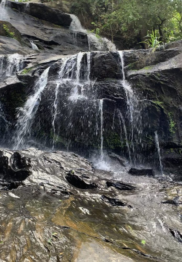 Foto real de Cachoeira do Roncador